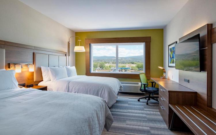 Double Shared Room of Holiday Inn Express Kelowna